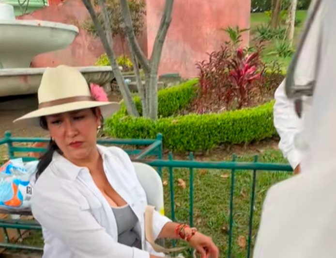 Hoy en el Volanteo estuve muy activado, pero al final que creen ? Me caí ????, gracias a mis amigos de Cruz Roja Xalapa por darme primeros auxilios ⛑️